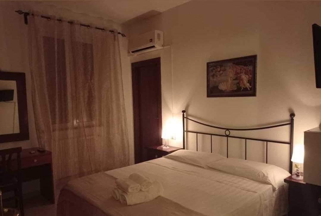 Onlyrooms Cagliari Esterno foto