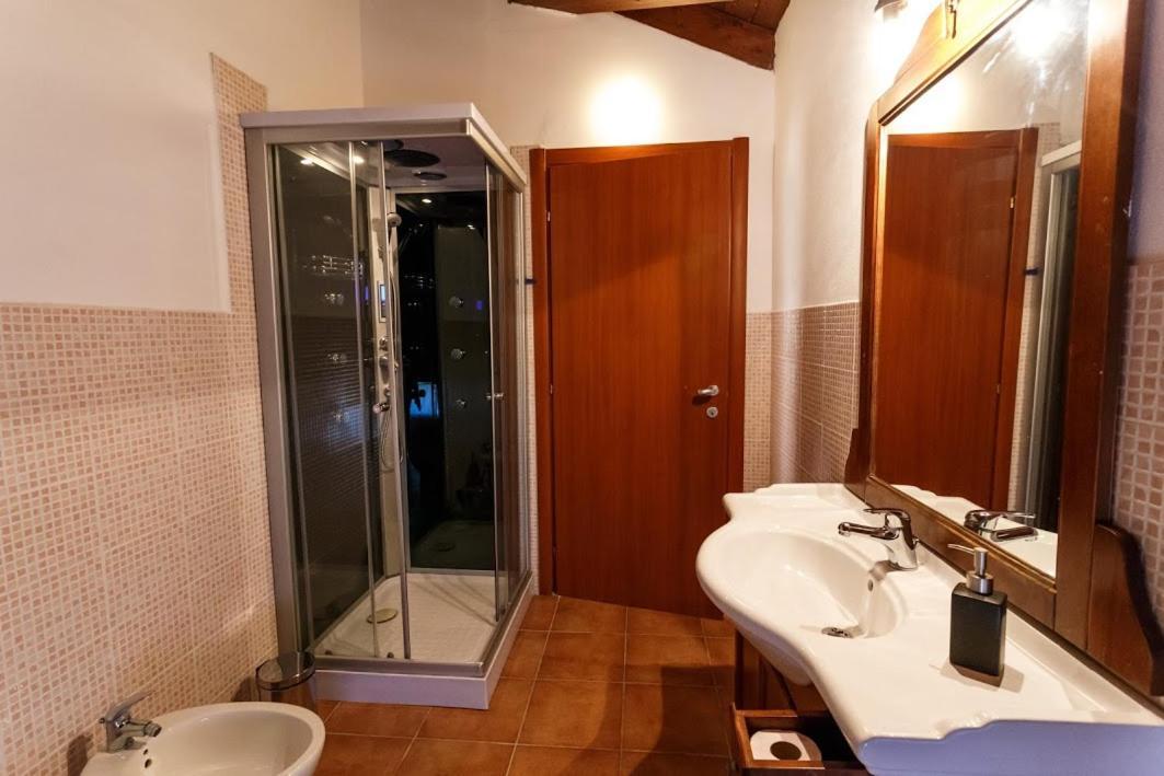 Onlyrooms Cagliari Esterno foto