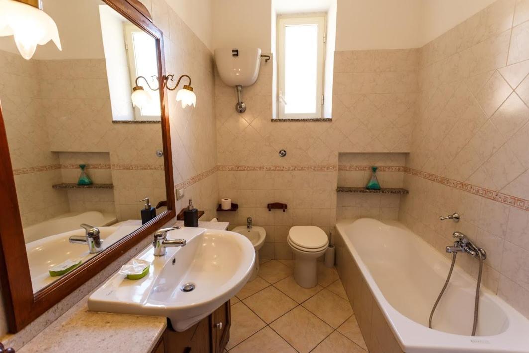 Onlyrooms Cagliari Esterno foto